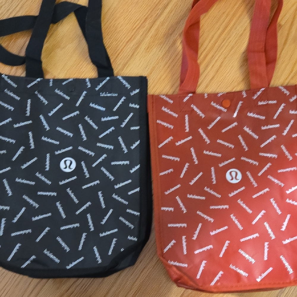 Lululemon Black and Red Shoppers